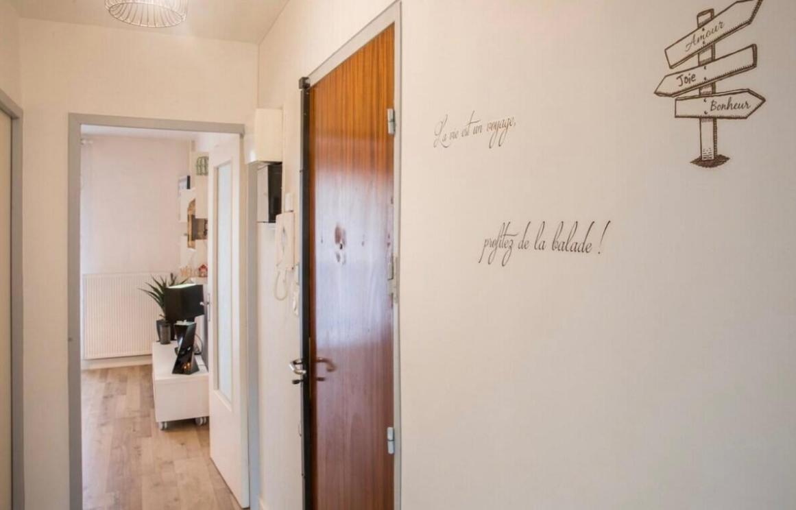 Charmant Appartement T1 Mâcon Exteriér fotografie