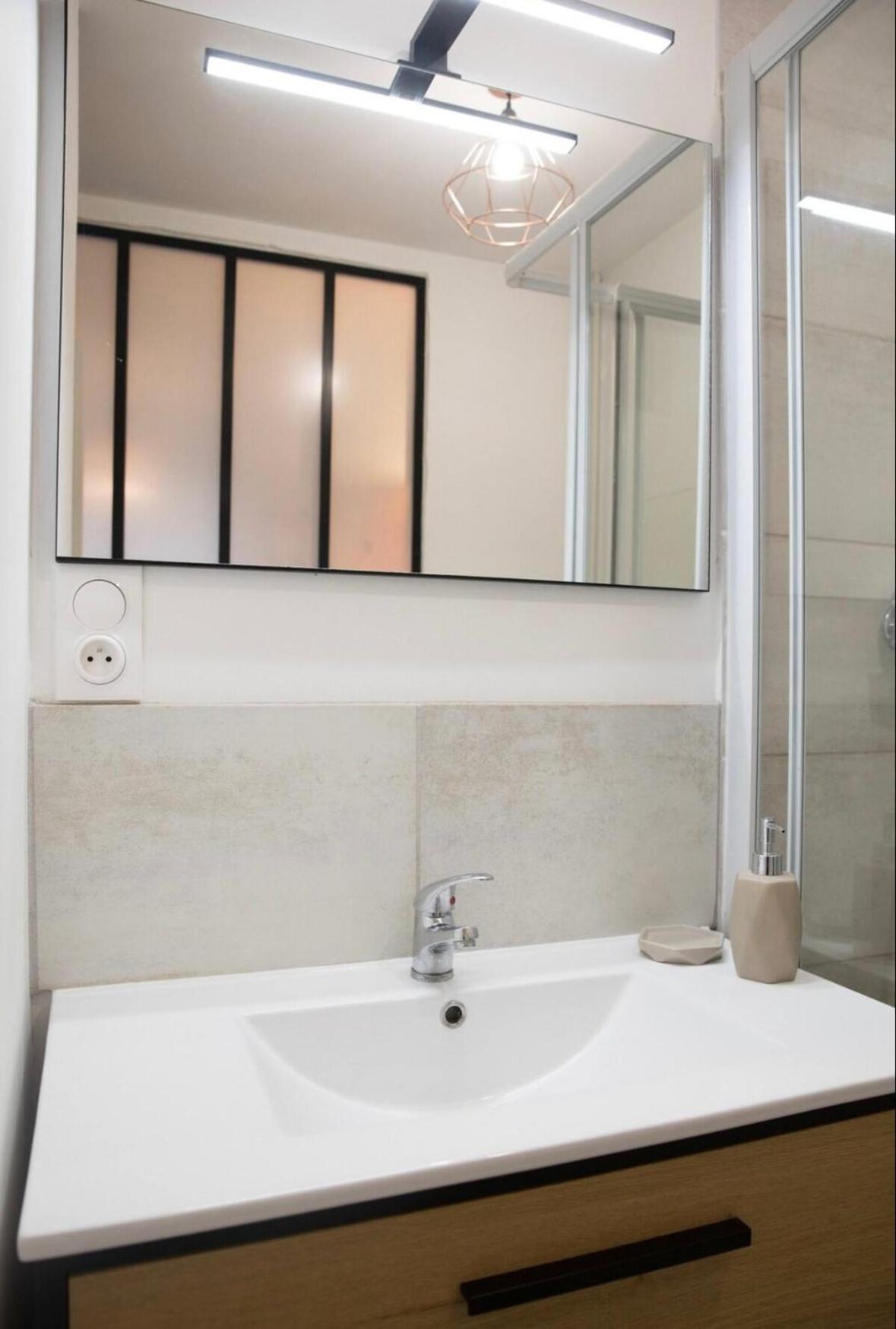 Charmant Appartement T1 Mâcon Exteriér fotografie