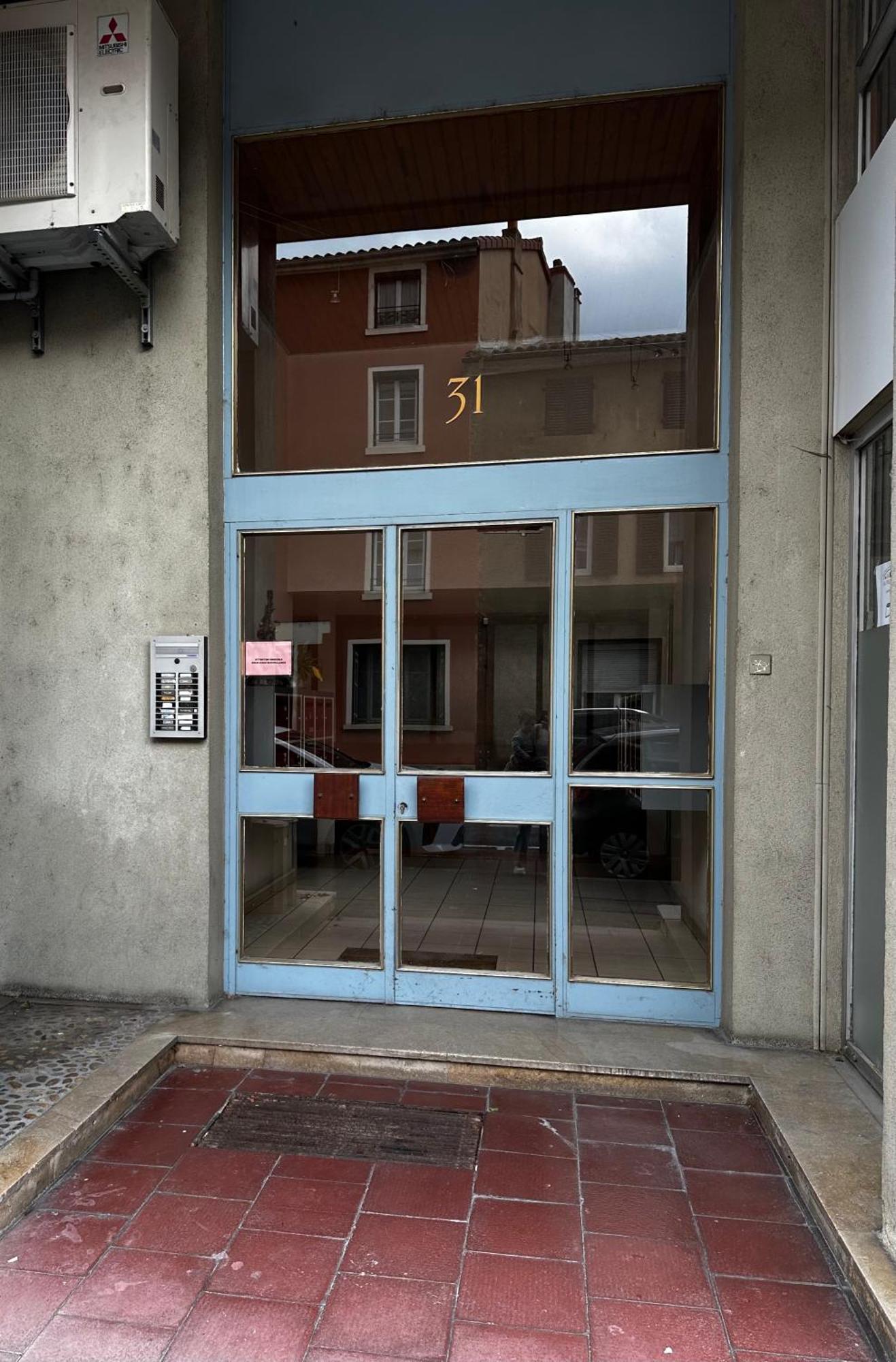 Charmant Appartement T1 Mâcon Exteriér fotografie